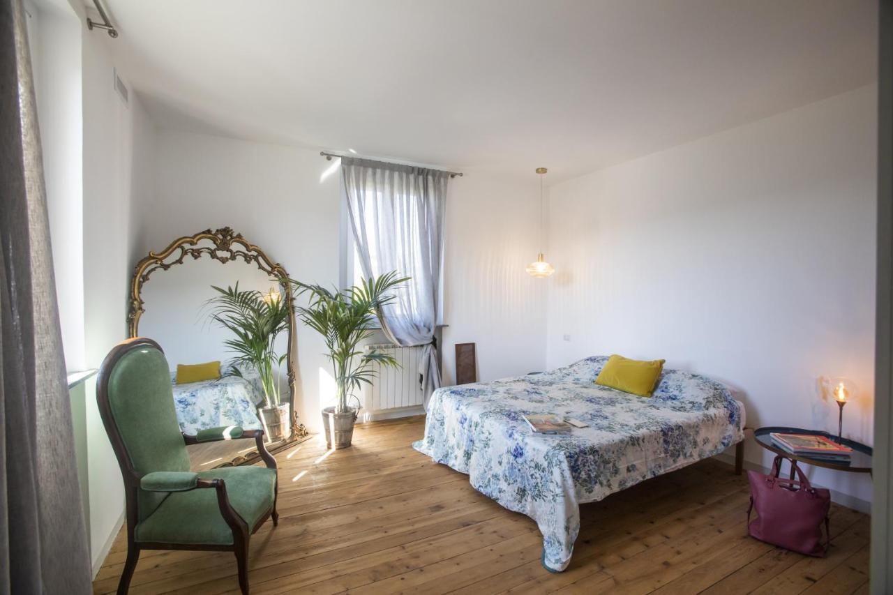 Villa Corbezzolo Luino Luaran gambar